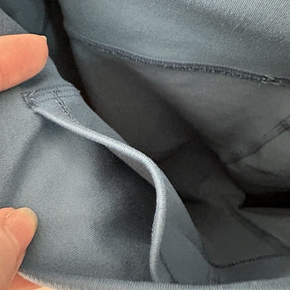 Fabletics Powerhold Mid-Rise Pocket Mesh Panel Legging Blue L See Measurements - Picture 7 of 7